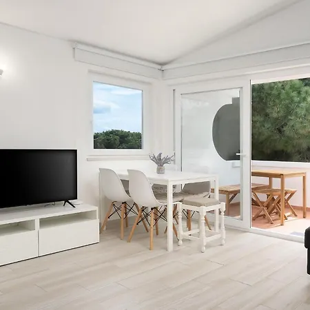 Lägenhet Sunny - 5min To The By Lovelystay